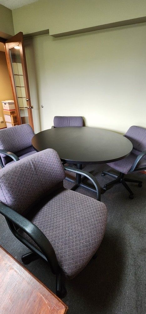4 Office Chairs And Table
