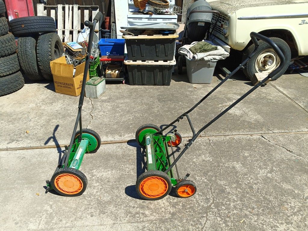 Scott's manual lawn mowers