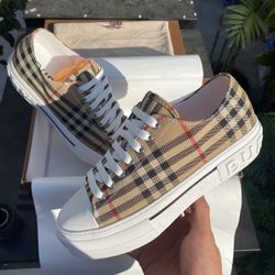 Burberry Shoes 