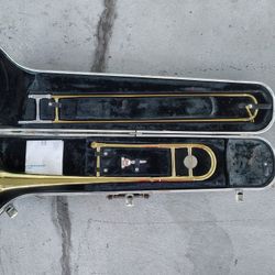 Trambone Ready  To Play Has Case 300 Takes It