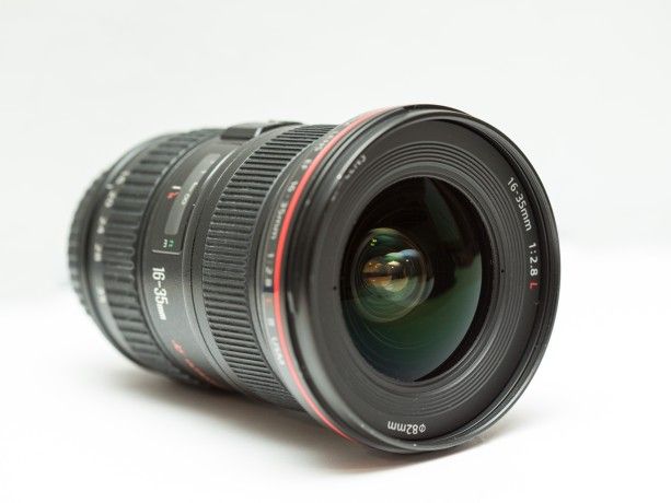 Pre-owned Canon  EF 16-35mm f/2.8 II