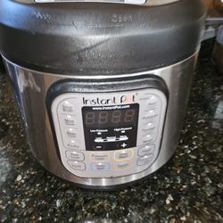 Instapot 6 Quart Used 1 Time