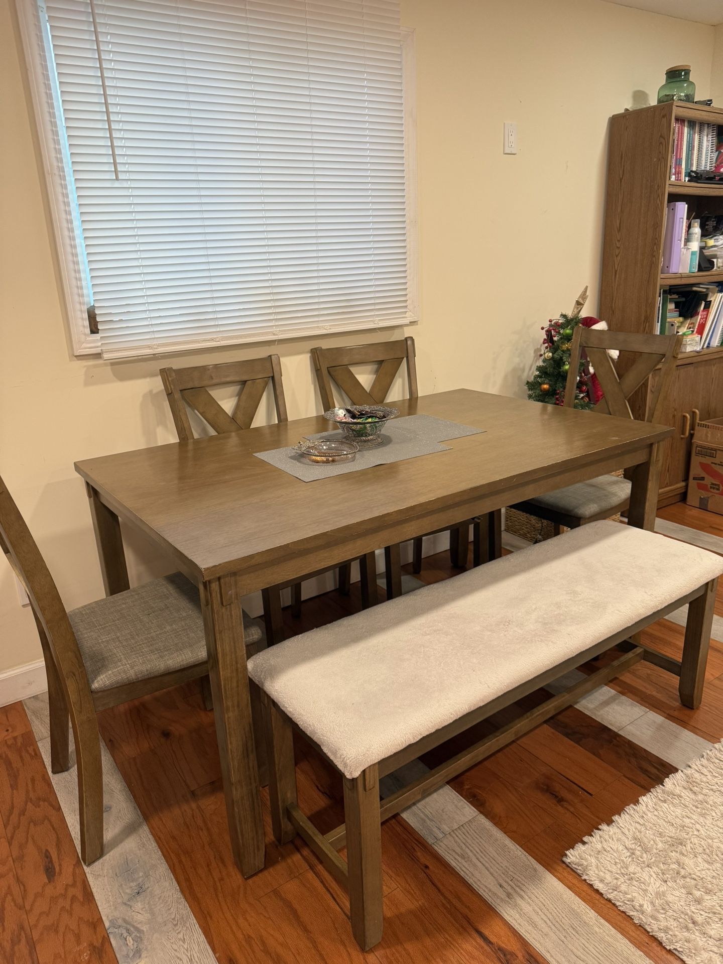 Dining Table Set