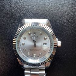 Men’s Watch Sliver Color 