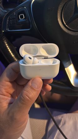 Airpods pro ( le falta el audifono derecho )