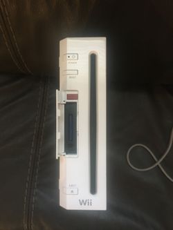 Jail broken wii with every emulator and 1000s of games