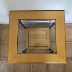 Solid Wood Coffee Table. In Great Condition!