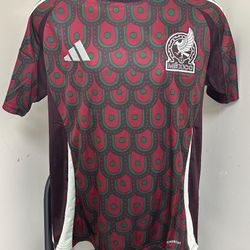 Soccer jersey Mexico  black jersey long sleeve 2025 🇲🇽 player version  and fan version Mexico de oro adults playera Negra fan version versión small 