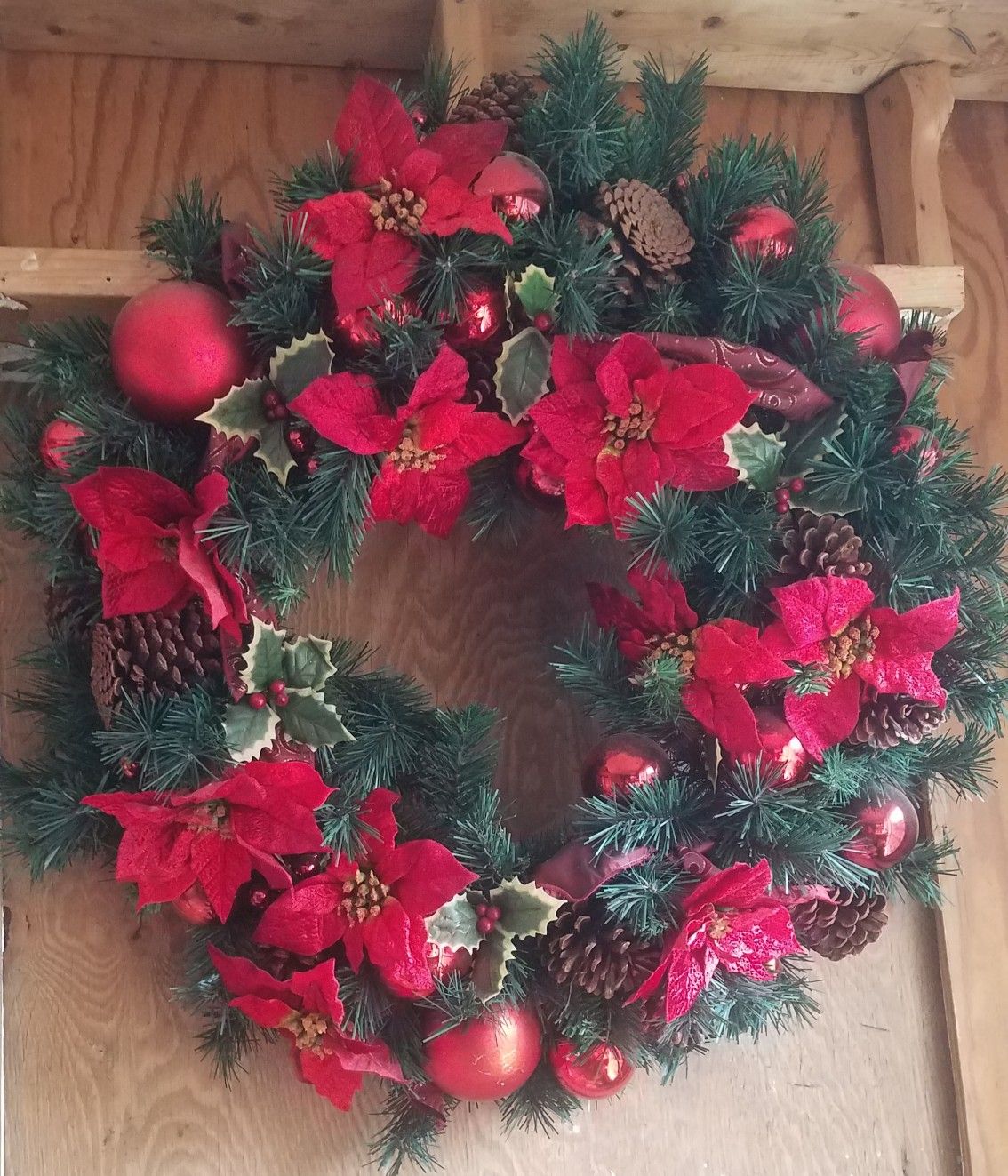 CHRISTMAS WREATH