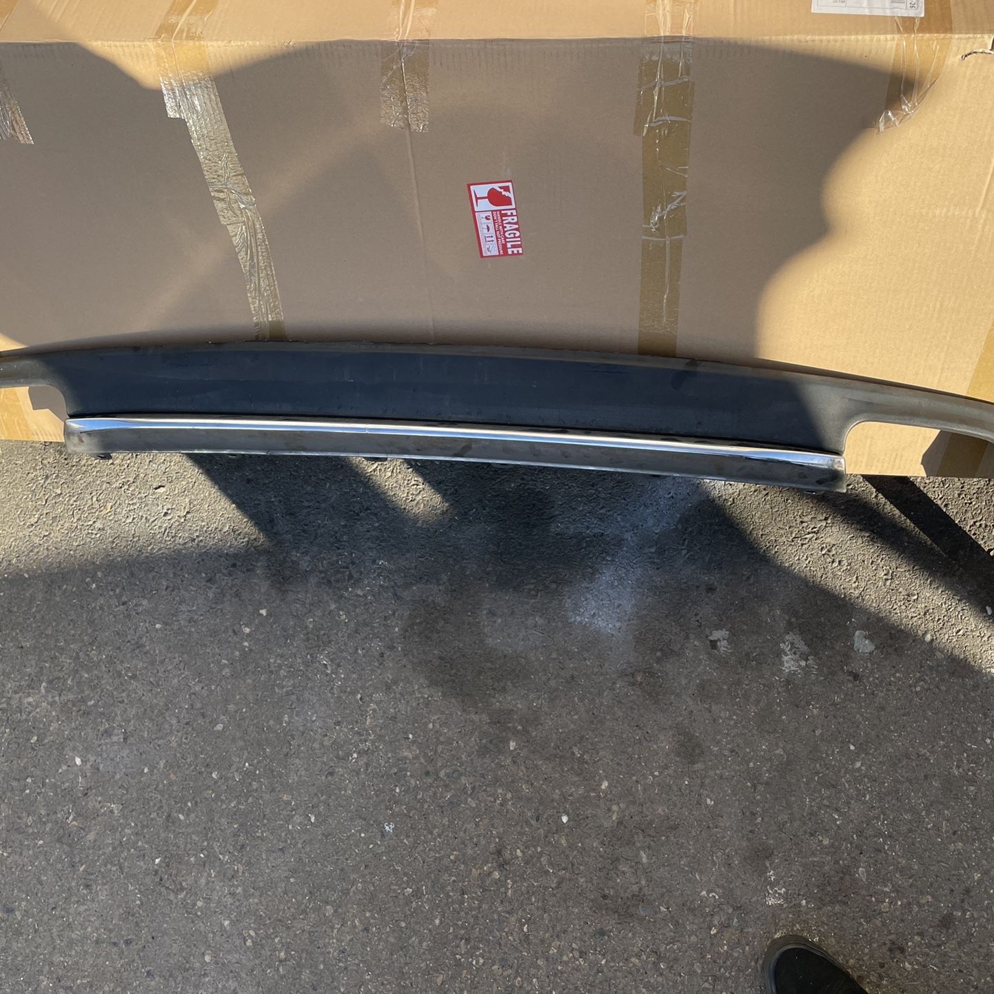 2012 2013 2014 Mercedes Benz CLS550 Rear Bumper Diffuser Or Valence And Exhaust Tips OEM