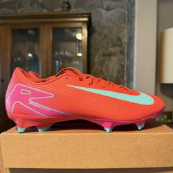New Mens 9.5 Nike Mercurial Vapor Academy fg soccer cleats futbol shoes $45 cash, pick up in Reseda only (Tampa and Vanowen)