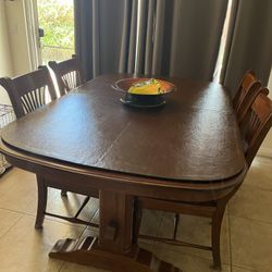 Kitchen table - Mahogany 