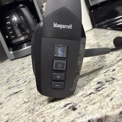 New blueparrott Headset And  use Touchscreen Garmi  GPS 