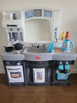 Step 2 play kitchen