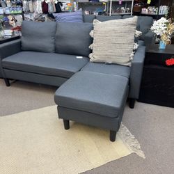 Small Space Sofa New Assembled 