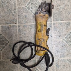 DeWalt DWE402 4 1/2" (115mm) Angle Grinder