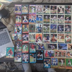 Assorted Baseball ⚾🧢 Cards 
