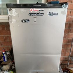 Mini Fridge Black And Grey Frigidaire Available