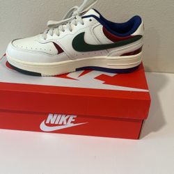 New Women’s Nike Size 7.5 Multi Colored Shoes