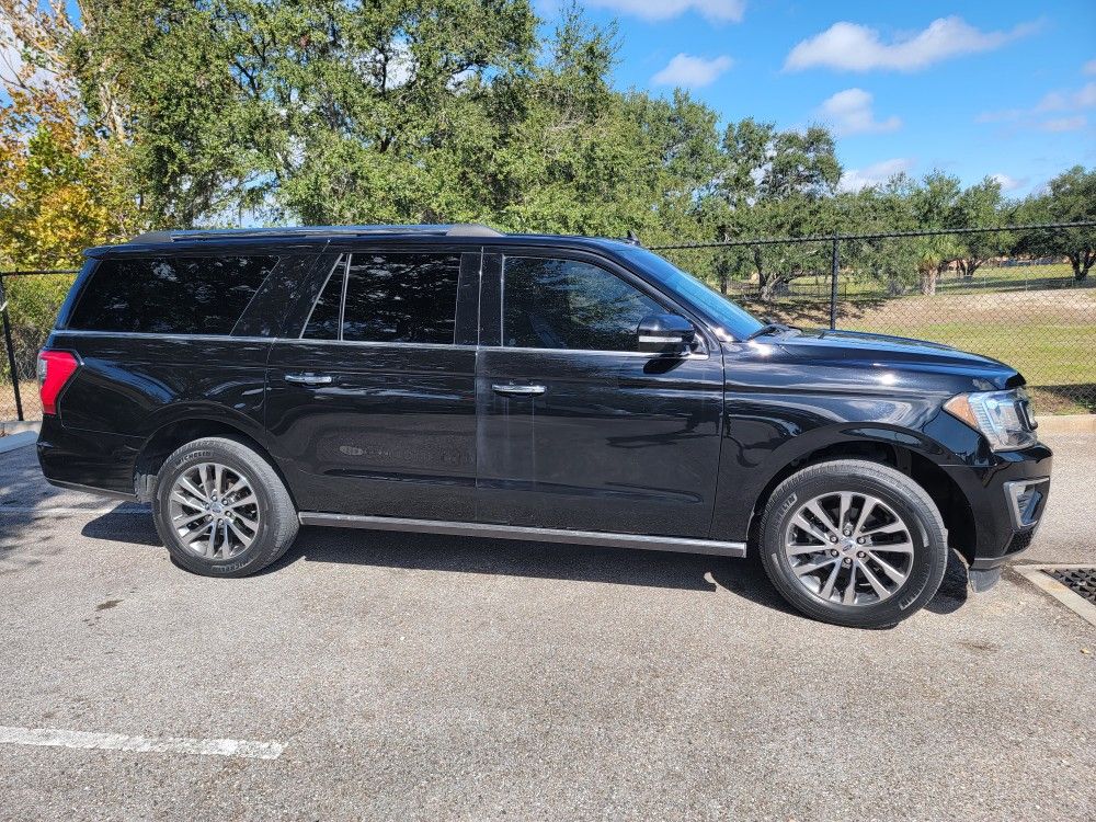 2018-2025 FORD EXPEDITION GENUINE RUBBER FLOOR MATS WITH 2ND ROW BENCH SEAT 