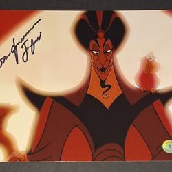 🔥Jonathan Freeman autographed 8x10 Beckett COA🔥