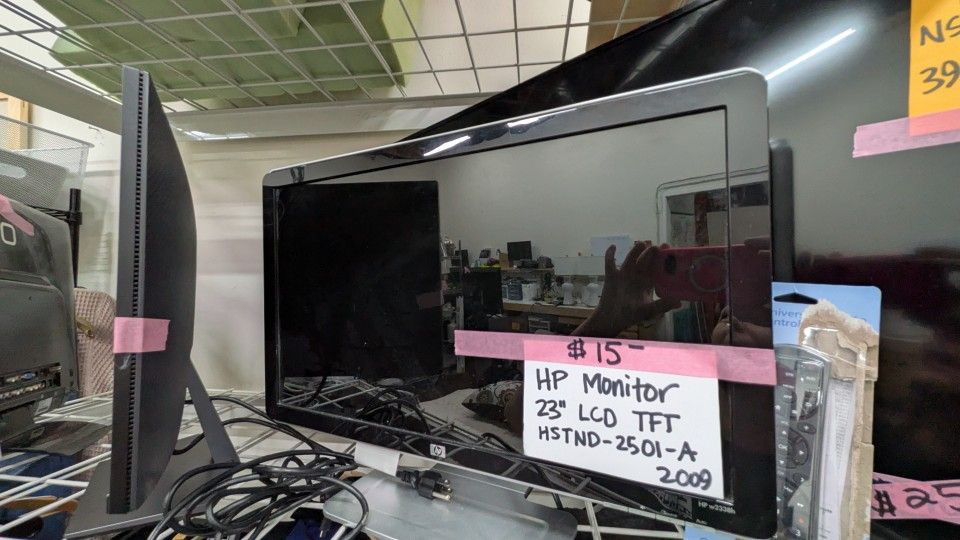 HP 23-IN LCD MONITOR. ONLY $15