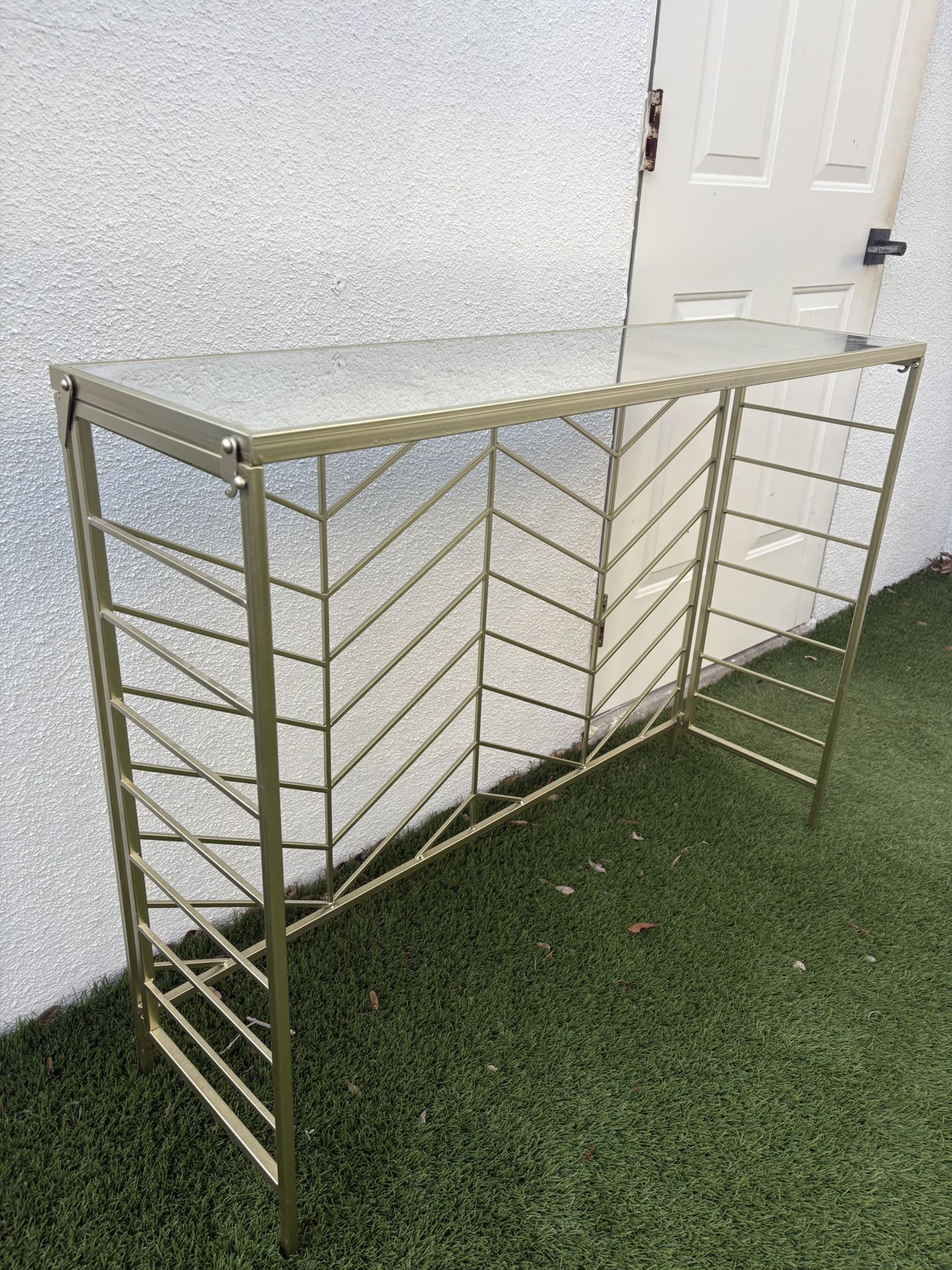 Foldable Table