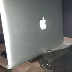 Apple MacBook Pro 
