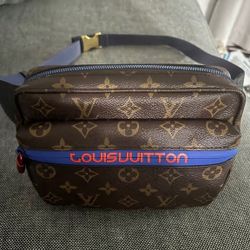 Crossbody bag