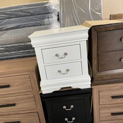 SOLID WOOD NIGHTSTANDS