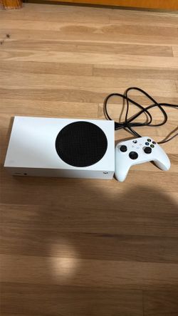 Microsoft Xbox Series S 512GB White Console 1440p Wi‑Fi w/ Controller Cable