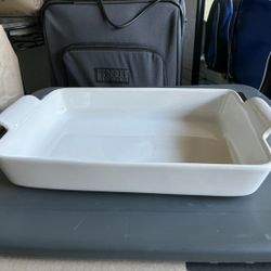 ceramic baking dish