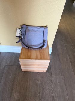 Kipling crossbody new with tag