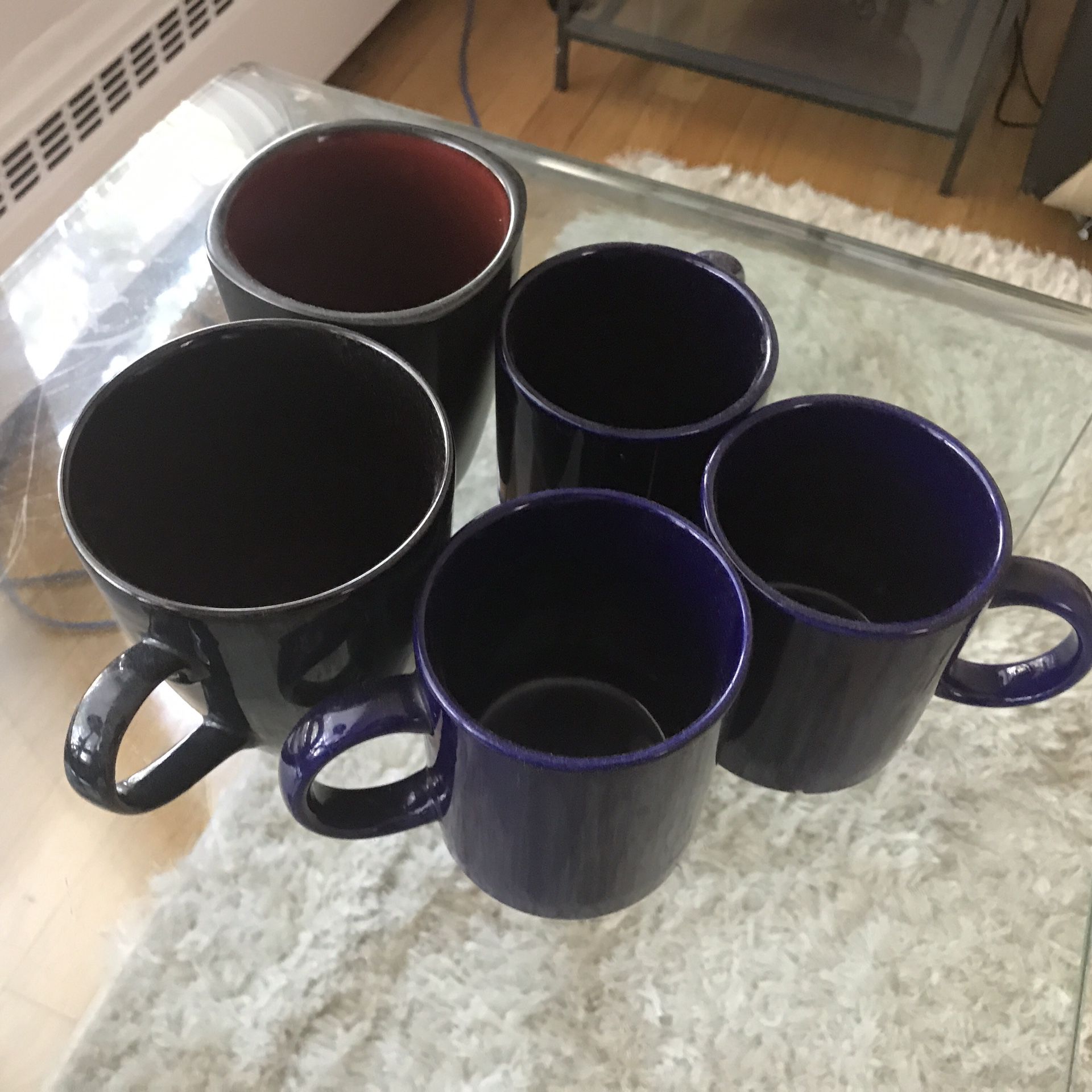 Coffee / tea cups