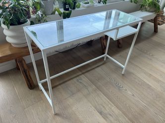 IKEA VITTSJÖ Laptop Table