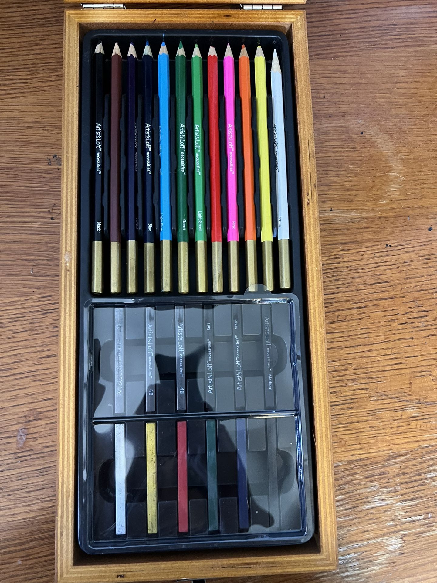Wood Case Color Pencils With tools