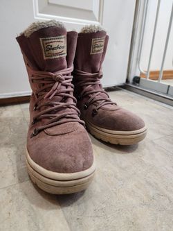 Boots size 9 $20