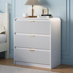 FURSUN 32" Tall Fluted Nightstand, 3 Drawers Wooden End Table w/Storage, Curved Profile Design, Modern Bedside Table for Bedroom, Solid White