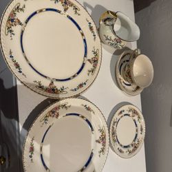 Set Of China. 