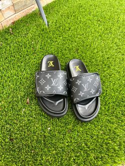 Lv slides (size 38)