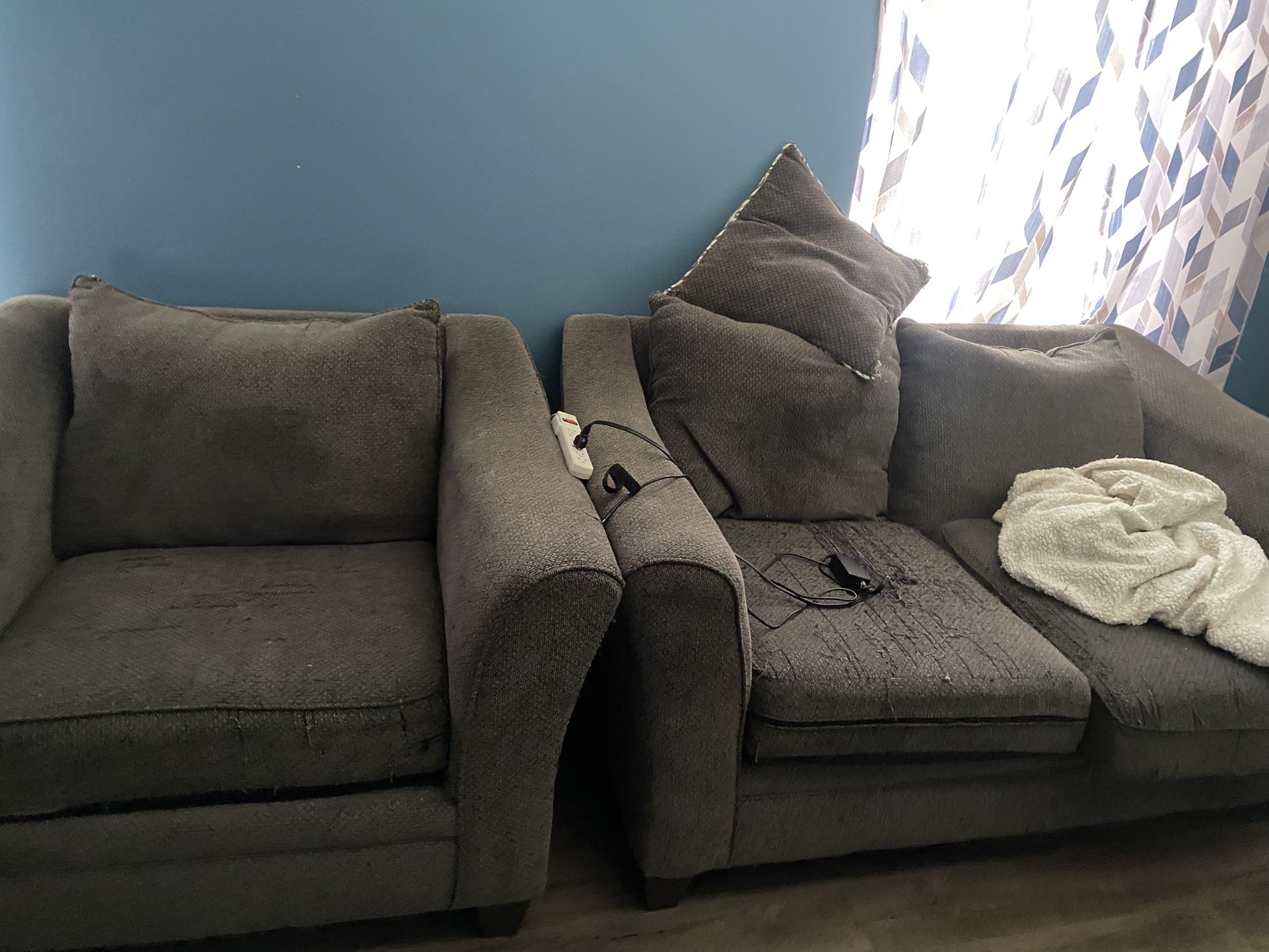 Free Couches