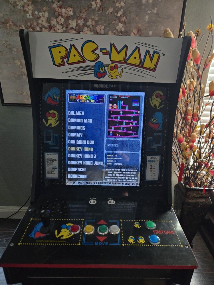 ARCADE SYSTEM. Full of Games and CONSOLE SYSTEMS