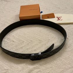 Lv Belt Brand New Never Been Worn (negotiable)