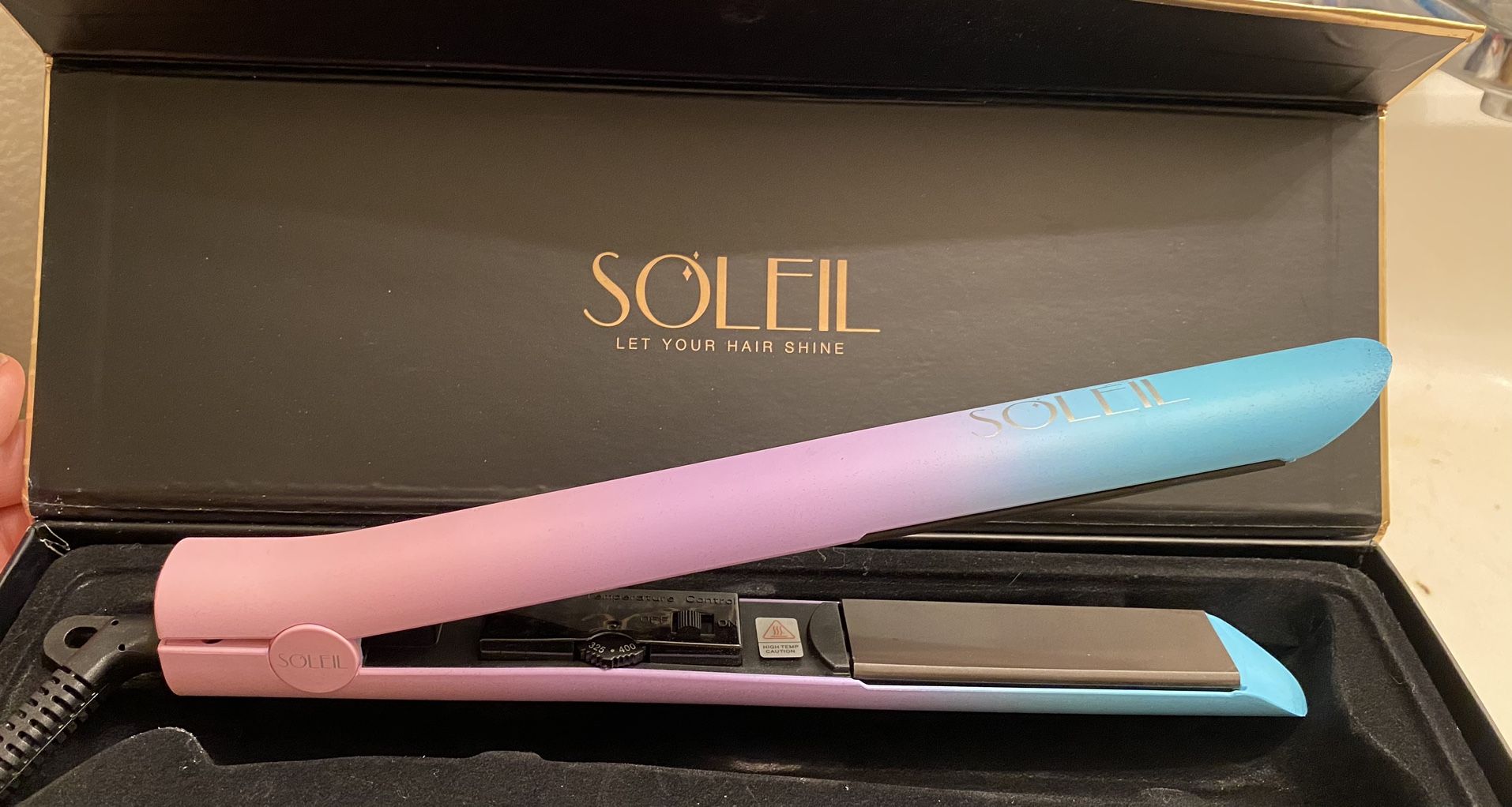 Soleil Flat Iron for Sale in Chandler AZ OfferUp