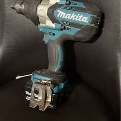 Makita 3/4 Inch Impact Wrench Brushless 18 Volt  5.0 Ah Battery