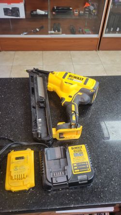 DEWALT DCN650 NAILER 112168-1 JAR