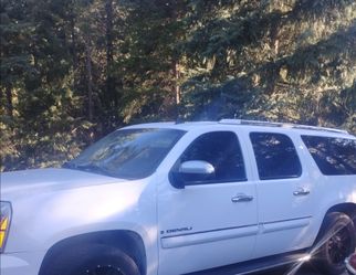 Chevy Yukon Denali deluxe fully functional