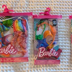 Barbie Vacation Clothes & Accessories 