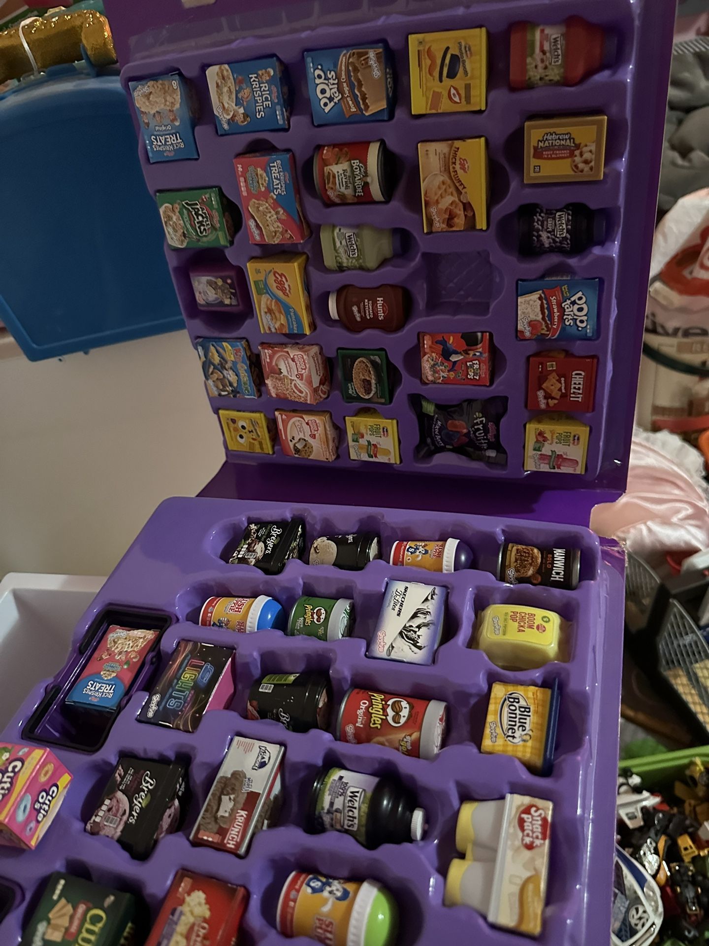 Shopkins Real Littles Massive Case