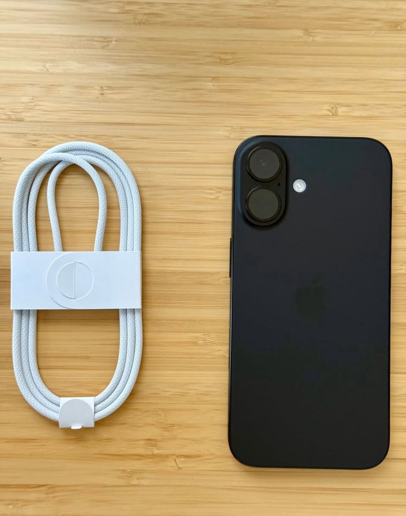 Unlocked iPhone 16 Black 128GB